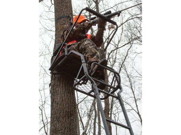 Rivers Edge Deluxe Ladder Treestand For Sale